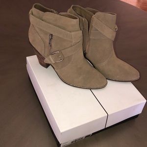 Brand new Women’s Boots Size 12